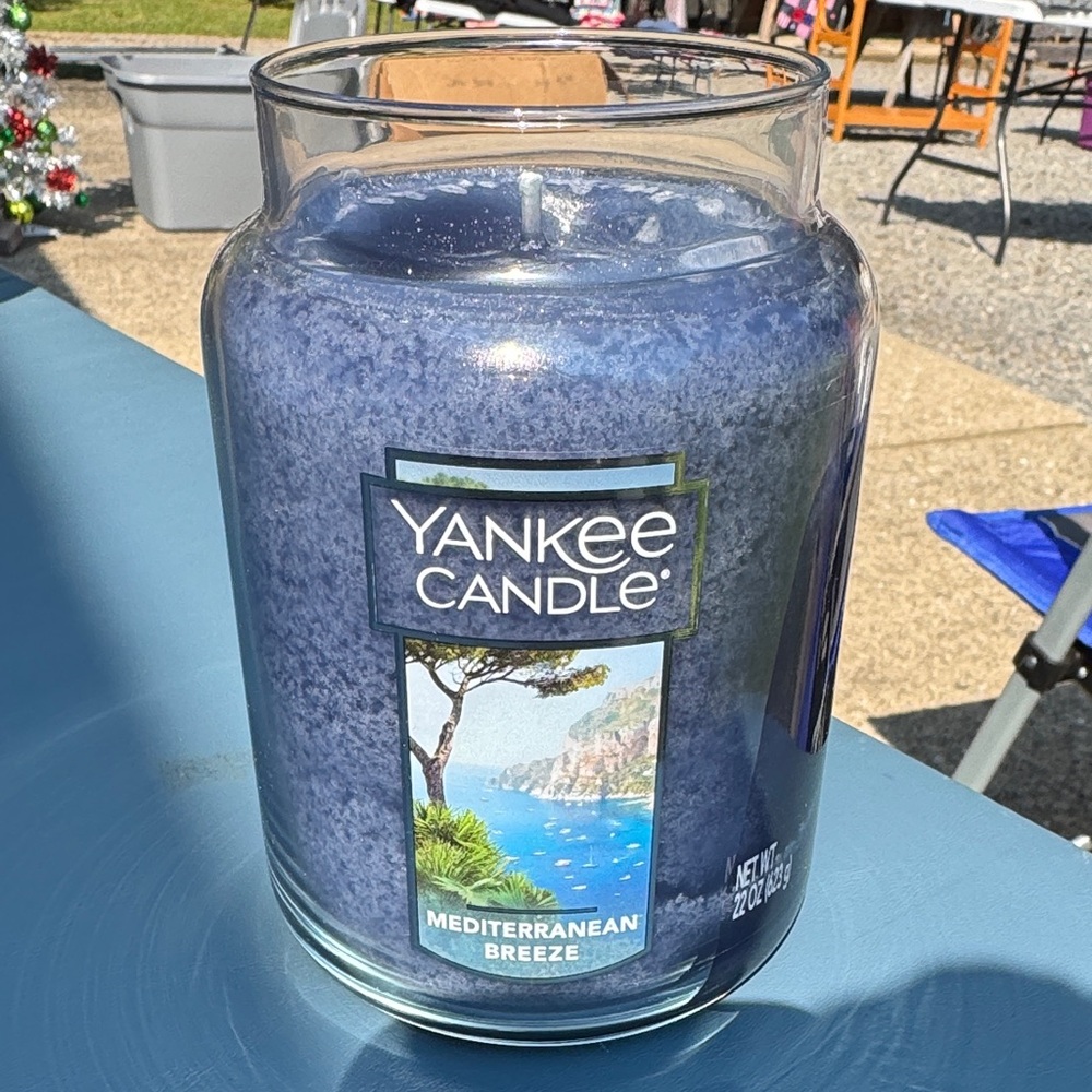 Yankee Candle Mediterranean Breeze Blue Jar